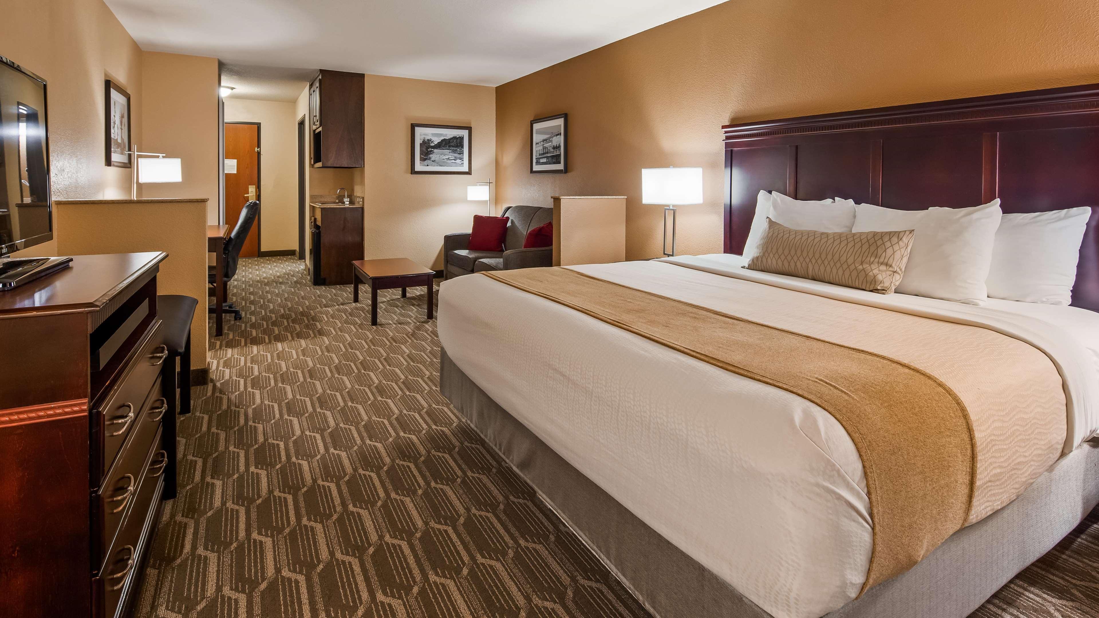 Best Western Granbury Inn And Suites Exterior photo