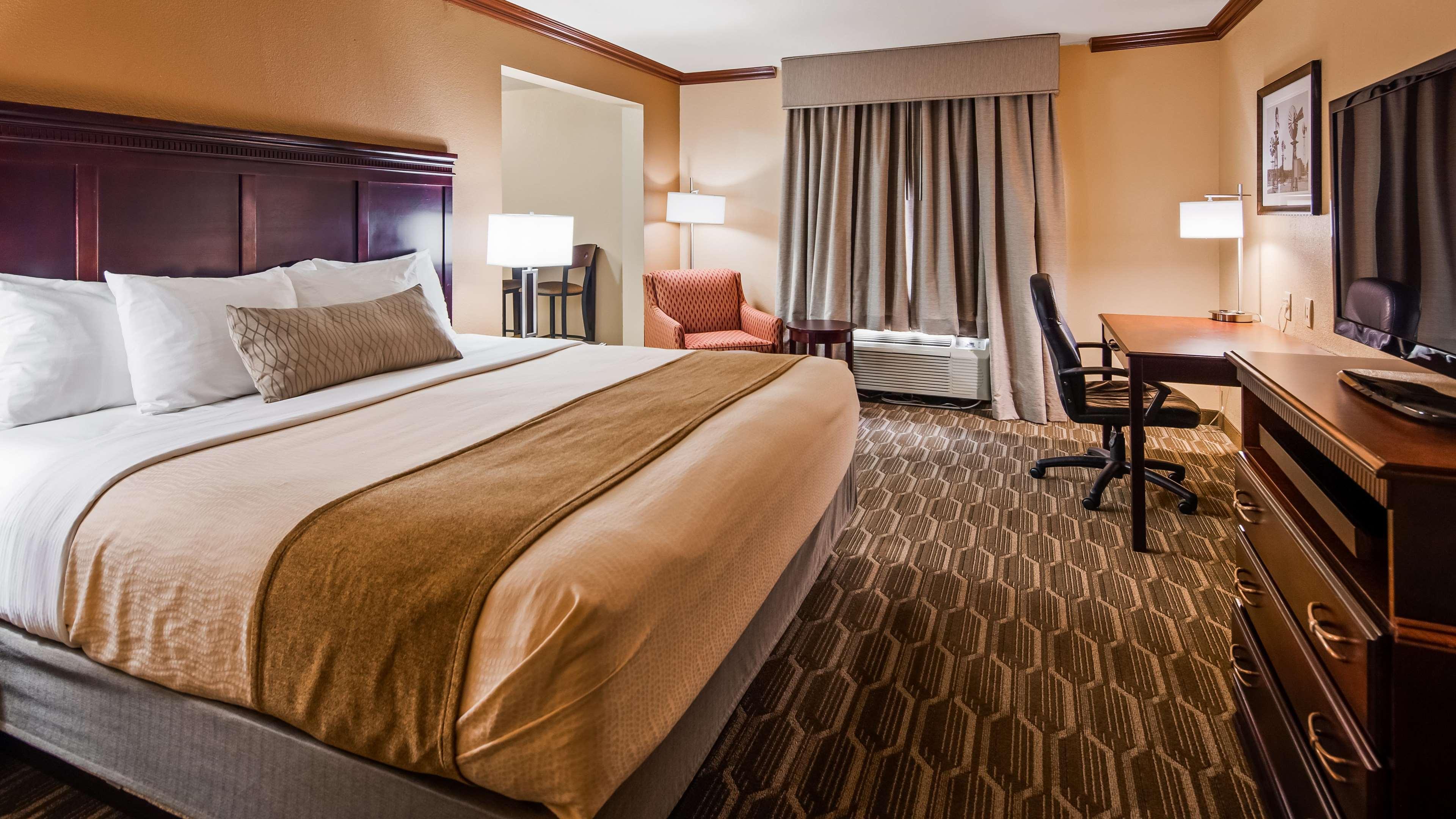 Best Western Granbury Inn And Suites Exterior photo