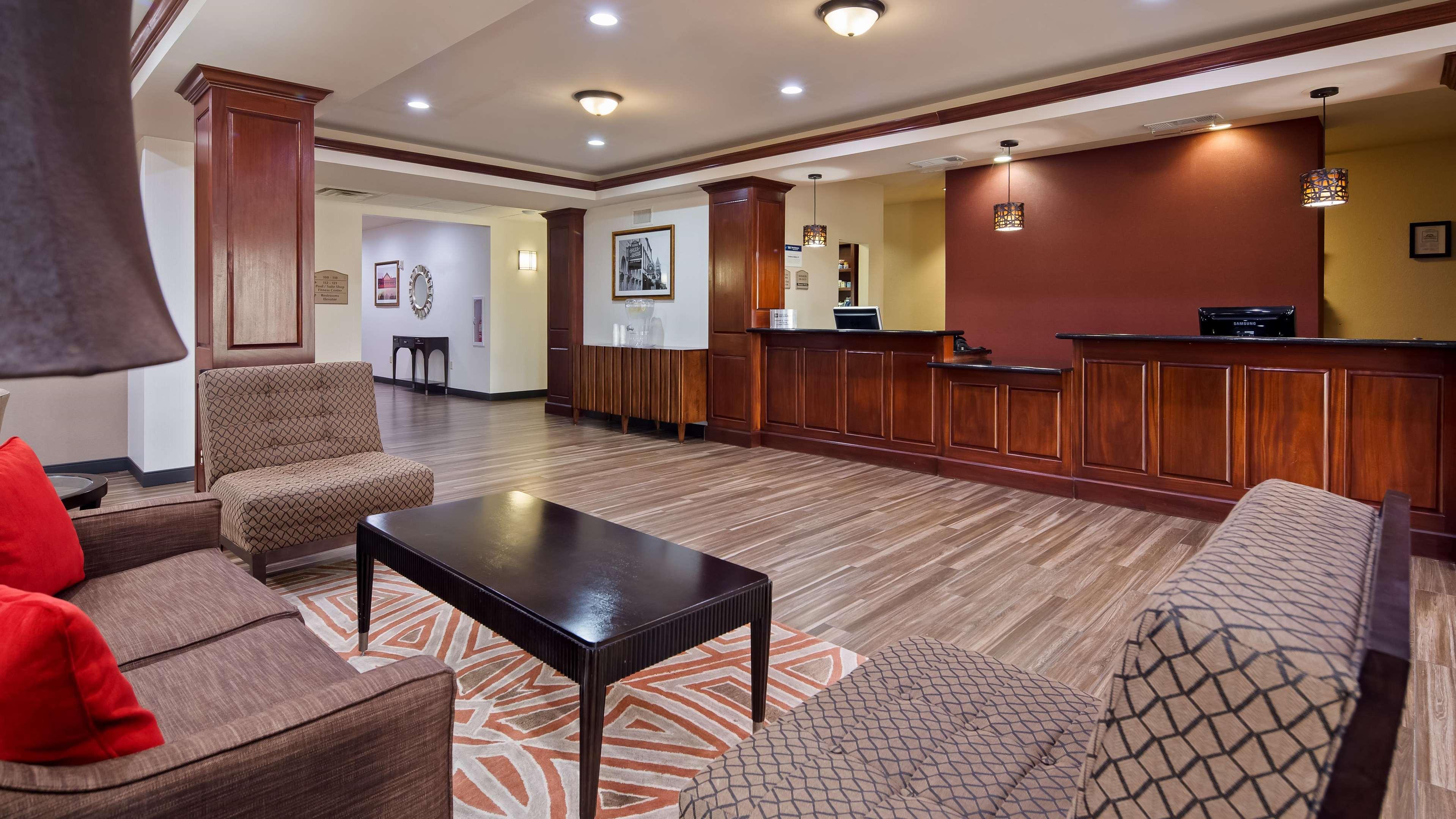 Best Western Granbury Inn And Suites Exterior photo