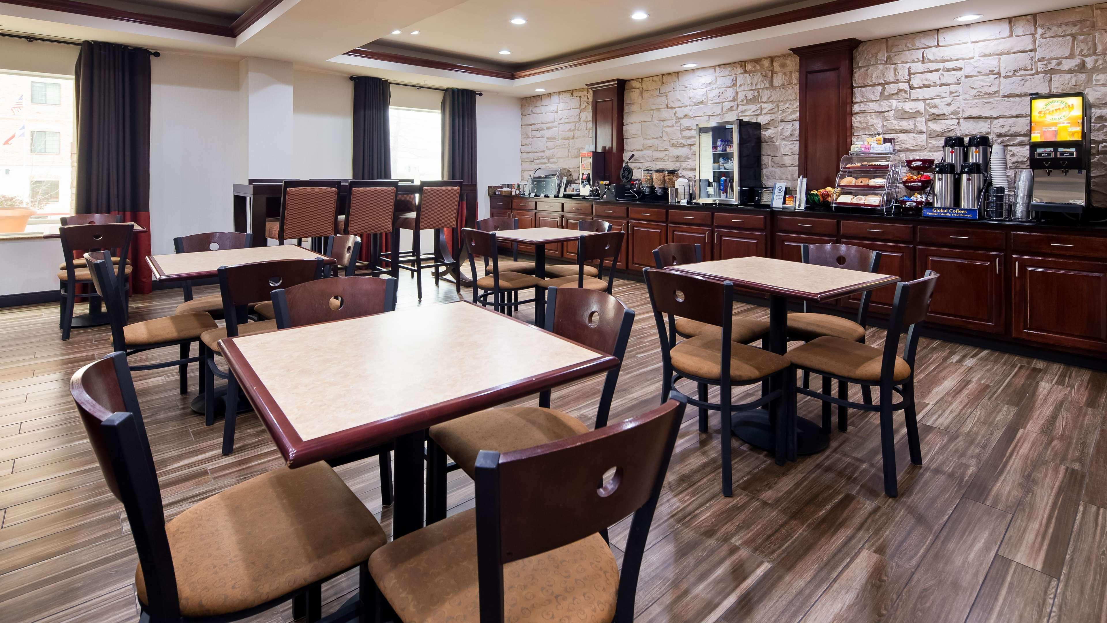 Best Western Granbury Inn And Suites Exterior photo